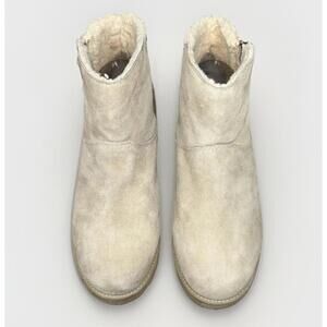 BEARPAW Megan Suede Sheepskin Bootie with NeverWet Oat Size 9